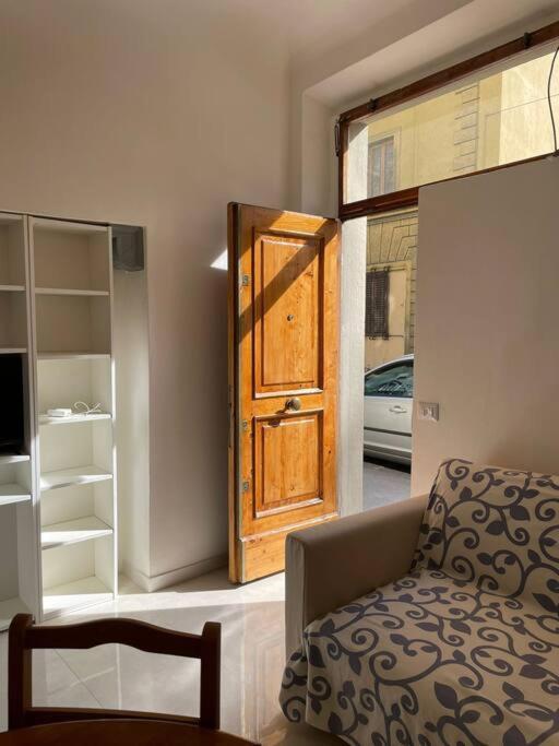 Bellaflo: Small Apartment In The Center Of Флоренция Экстерьер фото